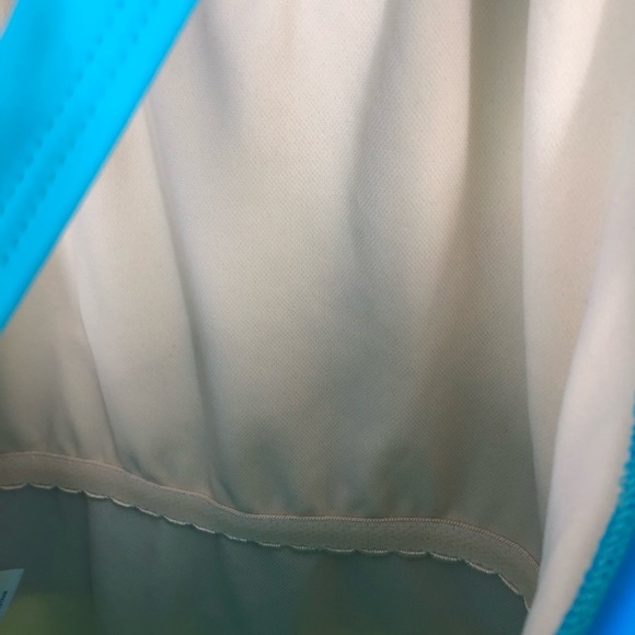 VTG Land’s End Plus SZ 16 Color Block One Piece Swimsuit, Cross Back Shelf Bra - Picture 6 of 9